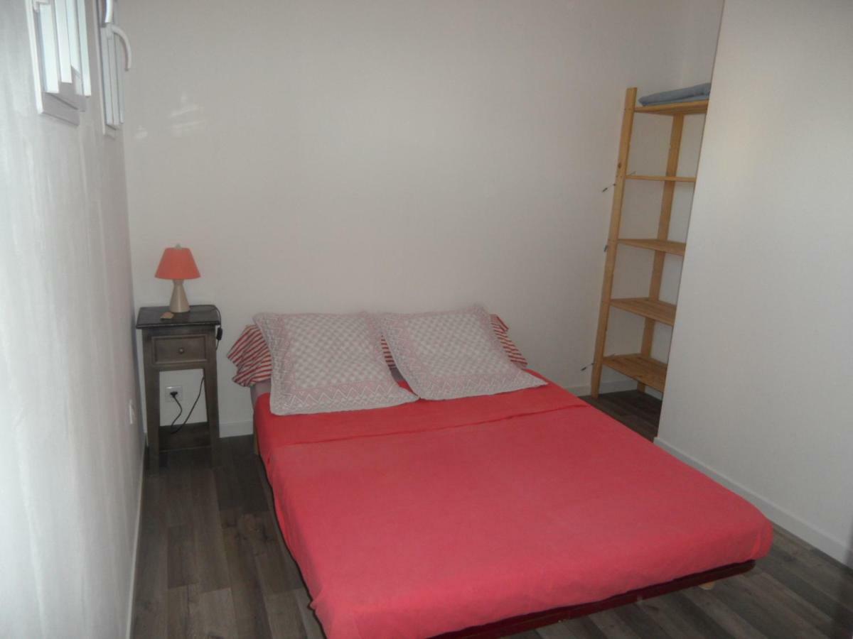 Mas Vincent Apartment La Fare-les-Oliviers Exterior photo