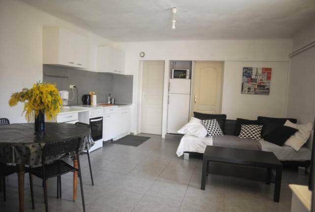 Mas Vincent Apartment La Fare-les-Oliviers Exterior photo