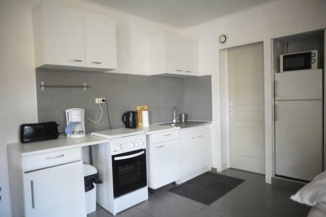 Mas Vincent Apartment La Fare-les-Oliviers Exterior photo